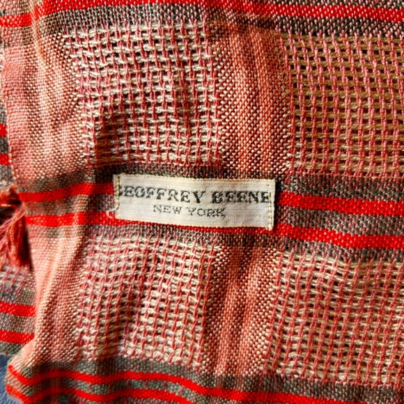 Geoffrey Beene Red and Gray Scarf - Picture 1 of 4